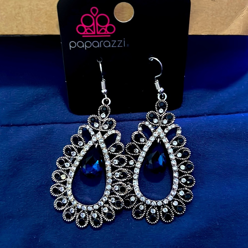 Fine fancy earrings